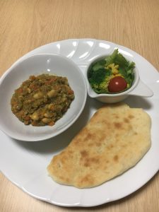 ナンとドライカレー