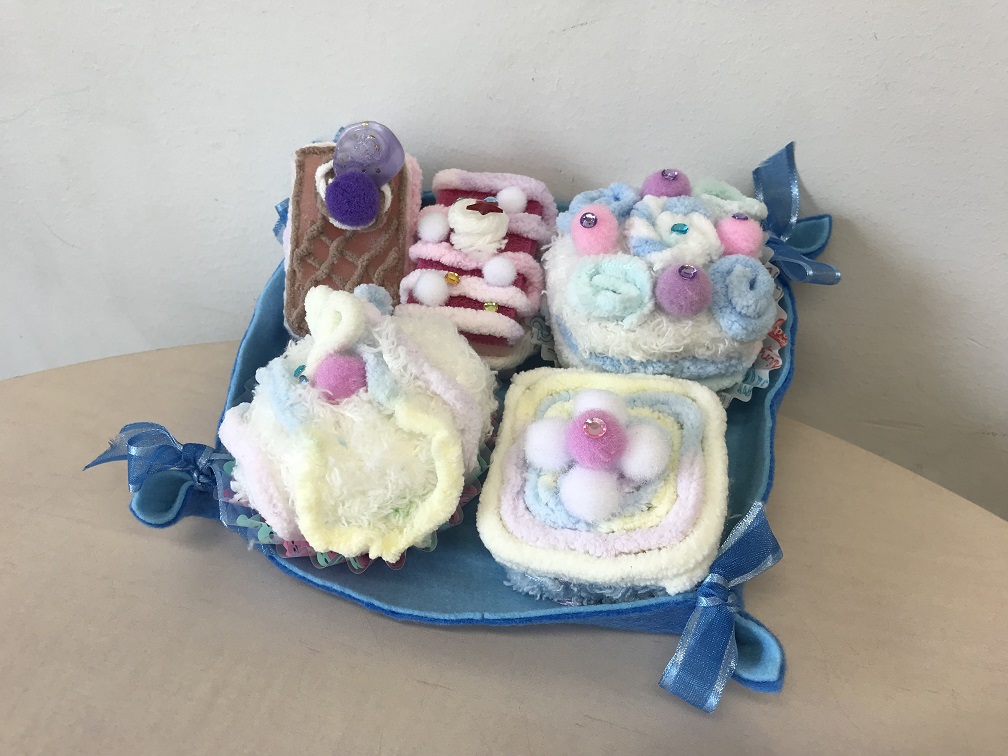 お掃除スポンジで作ったケーキ