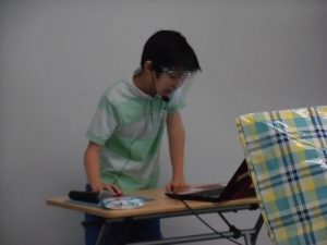 中高生が教えるプログラミング教室