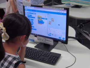 中高生が教えるプログラミング教室
