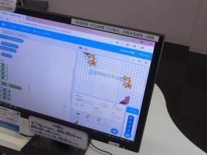 中高生が教えるプログラミング教室