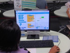 中高生が教えるプログラミング教室
