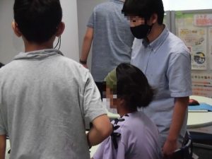 中高生が教えるプログラミング教室