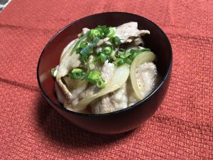 こども食堂3月豚丼画像