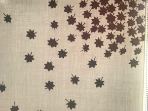 2021.11.窓辺の紅葉装飾